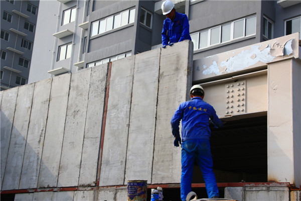 鋼結構外墻板安裝